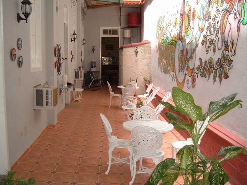 'Interior Yard' Casas particulares are an alternative to hotels in Cuba. Check our website cubaparticular.com often for new casas.