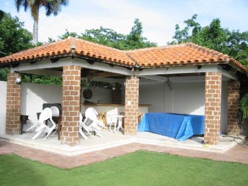 'Pool' Casas particulares are an alternative to hotels in Cuba. Check our website cubaparticular.com often for new casas.