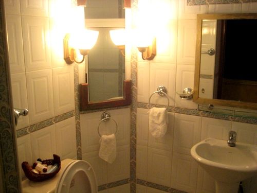 'bathrooms' Casas particulares are an alternative to hotels in Cuba. Check our website cubaparticular.com often for new casas.
