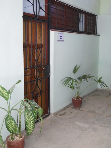 'Entrance' Casas particulares are an alternative to hotels in Cuba. Check our website cubaparticular.com often for new casas.