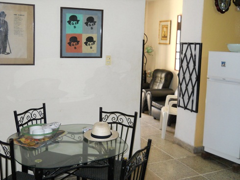 'Comedor y cocina' Casas particulares are an alternative to hotels in Cuba. Check our website cubaparticular.com often for new casas.