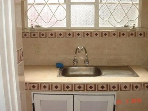 'kitchen 1' Casas particulares are an alternative to hotels in Cuba. Check our website cubaparticular.com often for new casas.