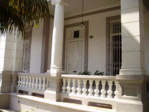 'FRENTE' Casas particulares are an alternative to hotels in Cuba. Check our website cubaparticular.com often for new casas.