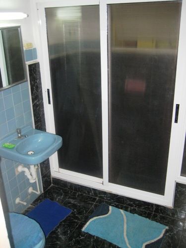 'bathroom2' Casas particulares are an alternative to hotels in Cuba. Check our website cubaparticular.com often for new casas.