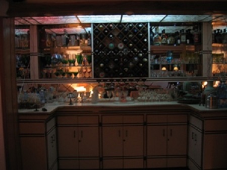 'Bar' Casas particulares are an alternative to hotels in Cuba. Check our website cubaparticular.com often for new casas.