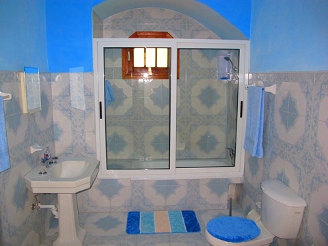 'Cascada Bathroom' Casas particulares are an alternative to hotels in Cuba. Check our website cubaparticular.com often for new casas.