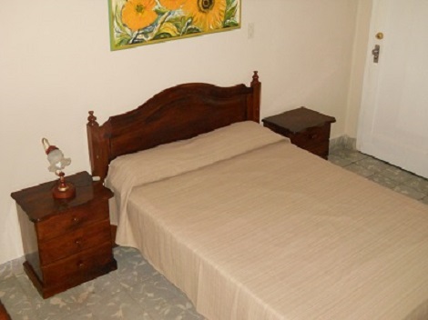 'Another room for rent' Casas particulares are an alternative to hotels in Cuba. Check our website cubaparticular.com often for new casas.