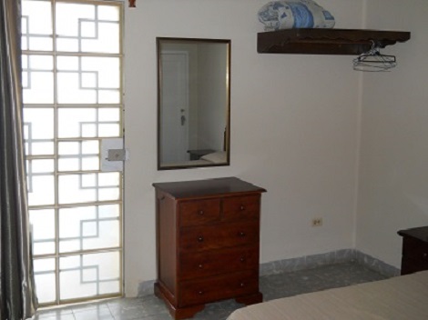 'Otra habitacion para rentar' Casas particulares are an alternative to hotels in Cuba. Check our website cubaparticular.com often for new casas.