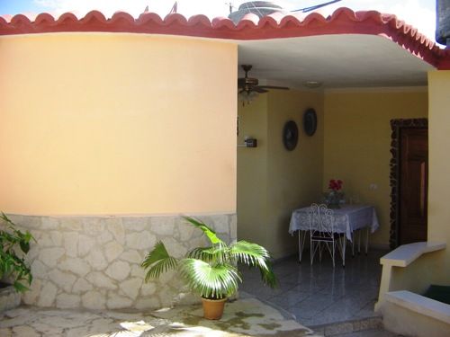 'backyard' Casas particulares are an alternative to hotels in Cuba. Check our website cubaparticular.com often for new casas.