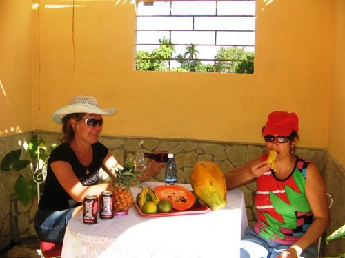 'dinnign' Casas particulares are an alternative to hotels in Cuba. Check our website cubaparticular.com often for new casas.
