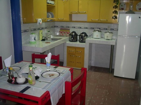 'Comedor y cocina' Casas particulares are an alternative to hotels in Cuba. Check our website cubaparticular.com often for new casas.