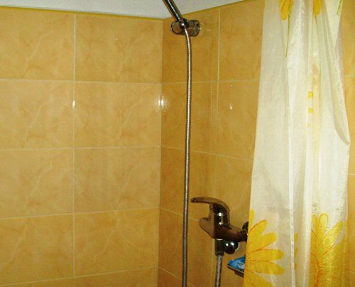 'bathrom' Casas particulares are an alternative to hotels in Cuba. Check our website cubaparticular.com often for new casas.