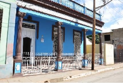 'Frente de casa' Casas particulares are an alternative to hotels in Cuba. Check our website cubaparticular.com often for new casas.
