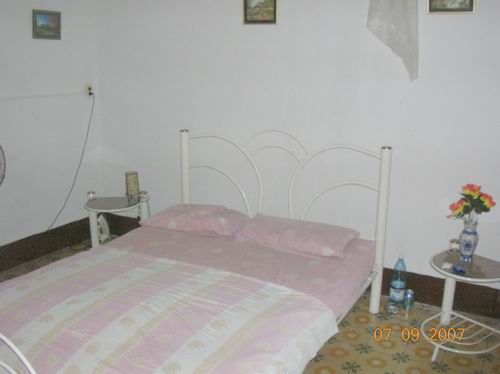 'apartamento' Casas particulares are an alternative to hotels in Cuba. Check our website cubaparticular.com often for new casas.